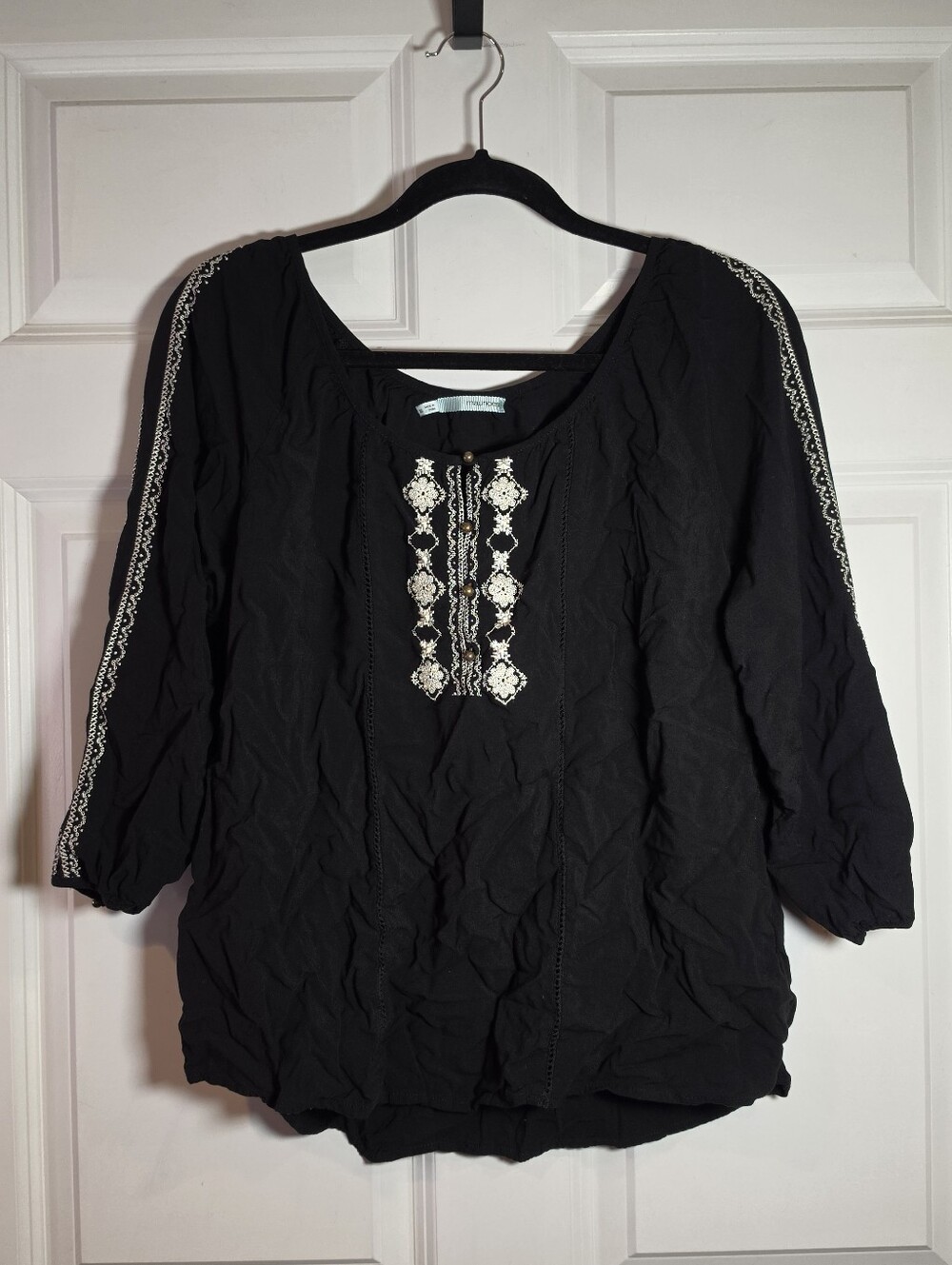 Maurices Black And White Embroidered 3/4 Sleeve Blouse XL